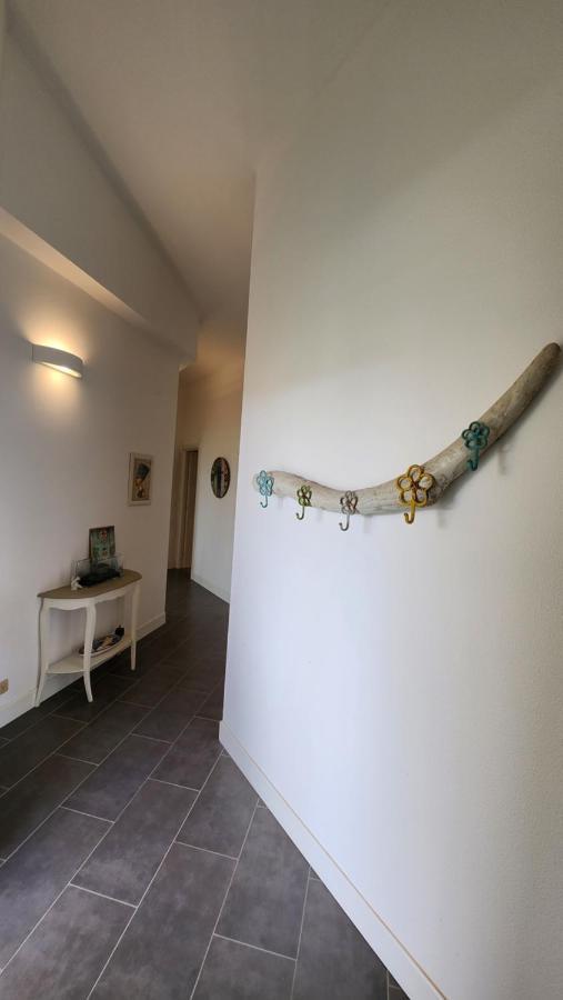 Sea'S Chalet Fontane Bianche Exterior foto